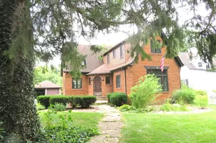 801 Fremont Ave, Morris, IL 60450 - Photo 3