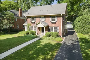 220 N Monroe St, Hinsdale, IL 60521 - Photo 3