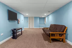 212 Galvin Pkwy, Harvard, IL 60033 - Photo 19