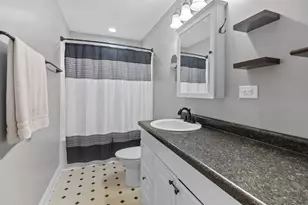 212 Galvin Pkwy, Harvard, IL 60033 - Photo 13