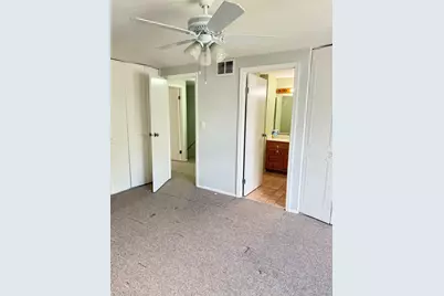 1932 Farnham Court, Schaumburg, IL 60194 - Photo 13
