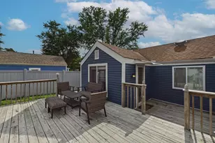 207 Second St, Elgin, IL 60123 - Photo 19