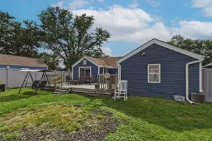 207 Second St, Elgin, IL 60123 - Photo 21