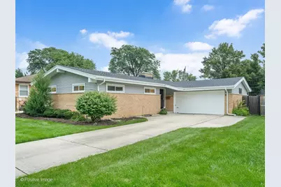 901 S Myrtle Avenue, Villa Park, IL 60181 - Photo 1