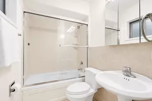 901 S Myrtle Ave, Villa Park, IL 60181 - Photo 13