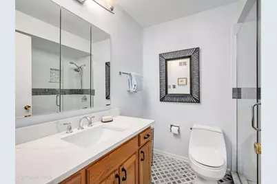 901 S Myrtle Avenue, Villa Park, IL 60181 - Photo 15
