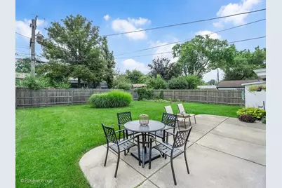901 S Myrtle Avenue, Villa Park, IL 60181 - Photo 21
