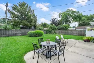 901 S Myrtle Ave, Villa Park, IL 60181 - Photo 21