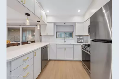 901 S Myrtle Avenue, Villa Park, IL 60181 - Photo 7