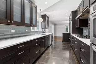 509 Meadow Dr, Wilmette, IL 60091 - Photo 5