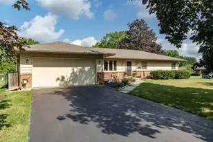 3641 Casandra Dr, Rockford, IL 61114 - Photo 3