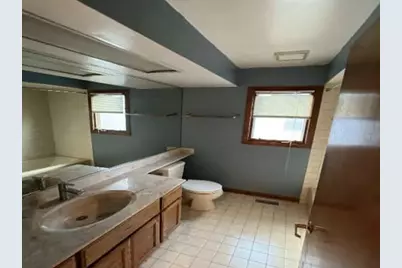 2592 Leach Drive, Naperville, IL 60564 - Photo 9