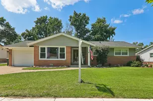 1212 Carswell Ave, Elk Grove Village, IL 60007 - Photo 1