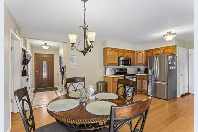 1212 Carswell Avenue, Elk Grove Village, IL 60007 - Photo 9