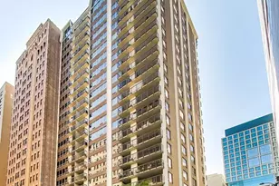 201 E Chestnut St, Chicago, IL 60611 - Photo 19