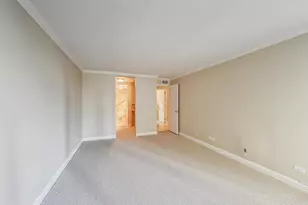 201 E Chestnut St, Chicago, IL 60611 - Photo 35