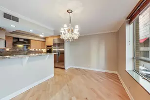 201 E Chestnut St, Chicago, IL 60611 - Photo 33