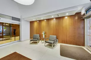 201 E Chestnut St, Chicago, IL 60611 - Photo 23