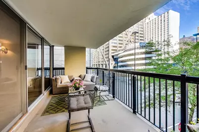 201 E Chestnut Street #3A, Chicago, IL 60611 - Photo 13