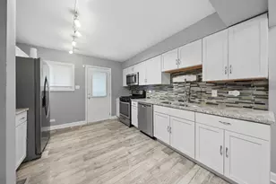 18107 Kostner Ave, Country Club Hills, IL 60478 - Photo 9