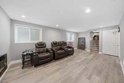 18107 Kostner Avenue, Country Club Hills, IL 60478 - Photo 15