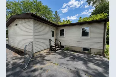 2039 Cherry Avenue, Hanover Park, IL 60133 - Photo 3
