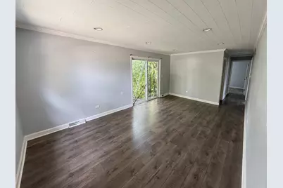 2039 Cherry Avenue, Hanover Park, IL 60133 - Photo 11