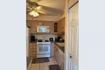 7211 Wolf Road #412A, Indian Head Park, IL 60525 - Photo 15