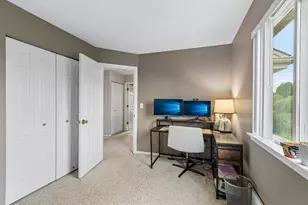 1092 N Camden Ln, South Elgin, IL 60177 - Photo 19