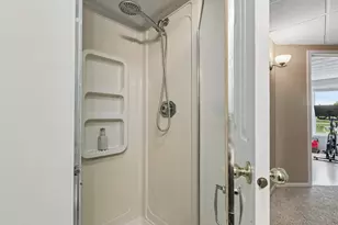1092 N Camden Ln, South Elgin, IL 60177 - Photo 37