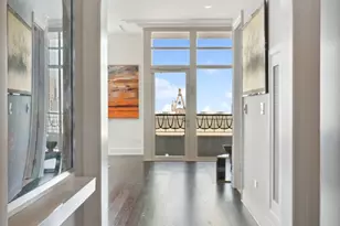 118 E Erie St, Chicago, IL 60611 - Photo 5