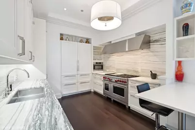 118 E Erie Street #37H, Chicago, IL 60611 - Photo 23