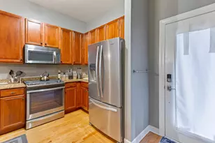 1942 S Prairie St, Chicago, IL 60616 - Photo 11