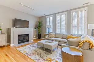 1942 S Prairie St, Chicago, IL 60616 - Photo 3