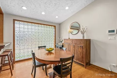 120 S Prairie Avenue, Bloomingdale, IL 60108 - Photo 7