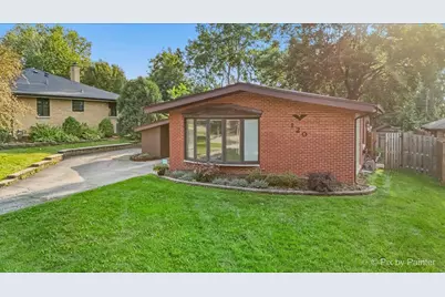 120 S Prairie Avenue, Bloomingdale, IL 60108 - Photo 1