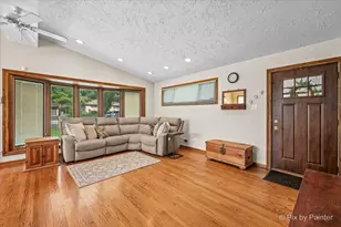 120 S Prairie Ave, Bloomingdale, IL 60108 - Photo 5