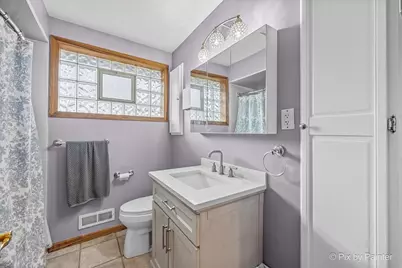 120 S Prairie Avenue, Bloomingdale, IL 60108 - Photo 15