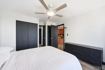 30 E Huron Street #5605, Chicago, IL 60611 - Photo 19
