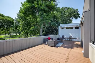 246 Beach Rd, Glencoe, IL 60022 - Photo 19
