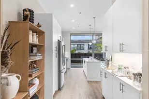 133 S Ashland Ave, Chicago, IL 60607 - Photo 3