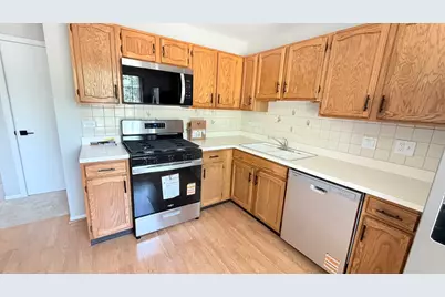 1975 Windsong Drive, Schaumburg, IL 60194 - Photo 3