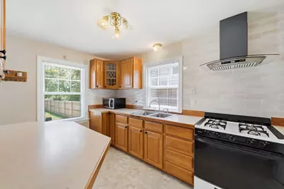 1009 Leith Avenue, Waukegan, IL 60085 - Photo 11