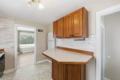 1009 Leith Avenue, Waukegan, IL 60085 - Photo 13