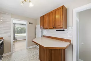 1009 Leith Ave, Waukegan, IL 60085 - Photo 13