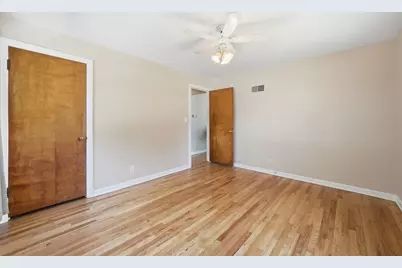 1009 Leith Avenue, Waukegan, IL 60085 - Photo 7