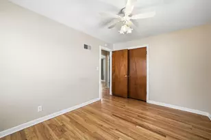 1009 Leith Ave, Waukegan, IL 60085 - Photo 9