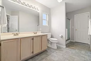 771 Red Barn Ln, Elgin, IL 60124 - Photo 19