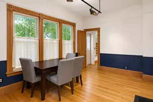 1013 Simpson St, Evanston, IL 60201 - Photo 3