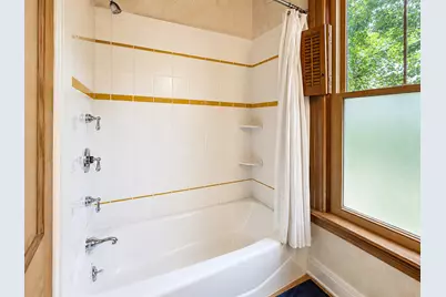 1013 Simpson Street, Evanston, IL 60201 - Photo 13